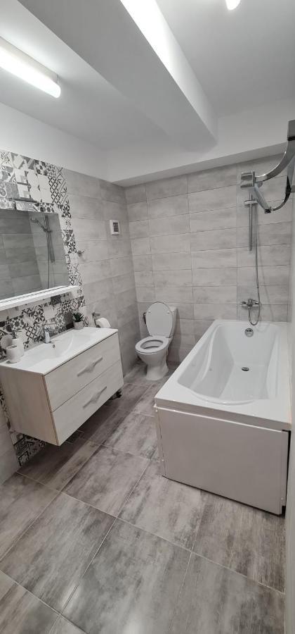 Apartament Bacovia Bacău エクステリア 写真