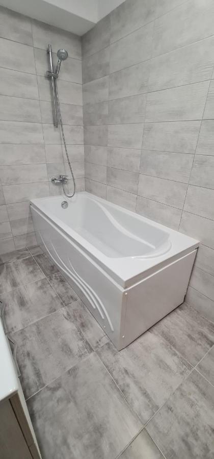 Apartament Bacovia Bacău エクステリア 写真